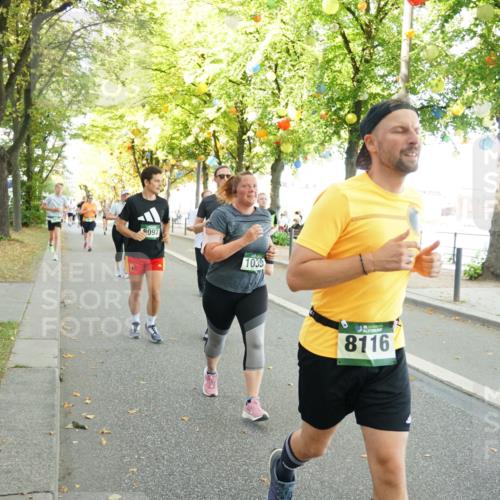 07.09.2025 - BARMER Alsterlauf Yannick Fuchs http://msf.ph/oto/8797761 07.09.2025 11:45:45 Laufen 9097, 1039, 36, 8116 meine-sportfotos.de
