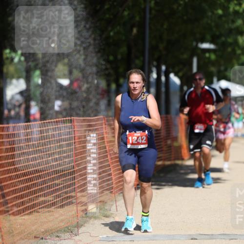 07.09.2025 - 19. Norderstedt Triathlon Michael Strokosch http://msf.ph/oto/8797797 07.09.2025 13:04:48 Laufen 195, 239, 786, 1242, 1295 meine-sportfotos.de