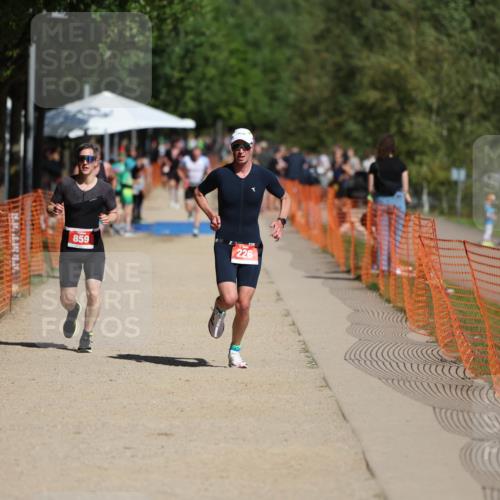 07.09.2025 - 19. Norderstedt Triathlon Michael Strokosch http://msf.ph/oto/8797807 07.09.2025 12:23:33 Laufen 226, 859 meine-sportfotos.de