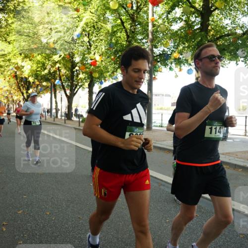 07.09.2025 - BARMER Alsterlauf Yannick Fuchs http://msf.ph/oto/8797846 07.09.2025 11:45:47 Laufen 1079, 1078, 114 meine-sportfotos.de