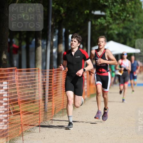 07.09.2025 - 19. Norderstedt Triathlon Michael Strokosch http://msf.ph/oto/8797847 07.09.2025 11:57:19 Laufen 1153, 1162, 1199 meine-sportfotos.de