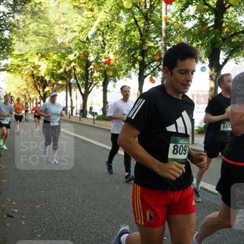 07.09.2025 - BARMER Alsterlauf Yannick Fuchs http://msf.ph/oto/8797853 07.09.2025 11:45:47 Laufen 1078, 8097, 101, 114 meine-sportfotos.de
