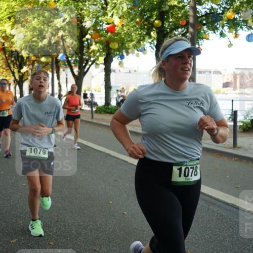 07.09.2025 - BARMER Alsterlauf Yannick Fuchs http://msf.ph/oto/8797887 07.09.2025 11:45:49 Laufen 1079, 1078 meine-sportfotos.de