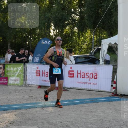 07.09.2025 - 19. Norderstedt Triathlon Zöllner http://msf.ph/oto/8797889 07.09.2025 17:37:46 Ziel 1443 meine-sportfotos.de
