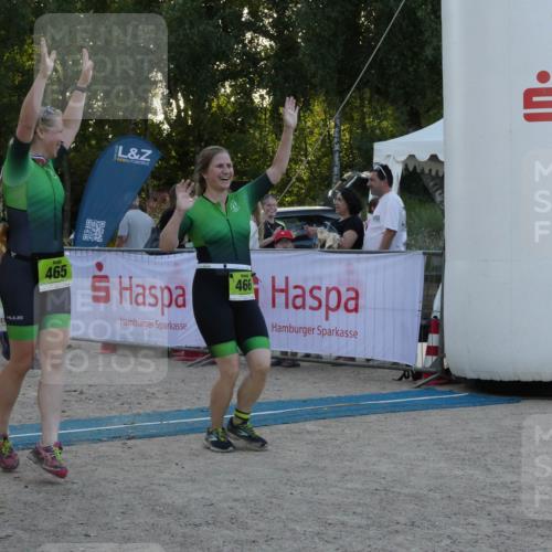 07.09.2025 - 19. Norderstedt Triathlon Zöllner http://msf.ph/oto/8797919 07.09.2025 17:38:34 Ziel 466 meine-sportfotos.de