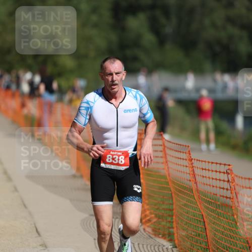 07.09.2025 - 19. Norderstedt Triathlon Michael Strokosch http://msf.ph/oto/8797920 07.09.2025 12:23:49 Laufen 152, 838 meine-sportfotos.de