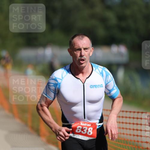 07.09.2025 - 19. Norderstedt Triathlon Michael Strokosch http://msf.ph/oto/8797940 07.09.2025 12:23:51 Laufen 152, 838 meine-sportfotos.de