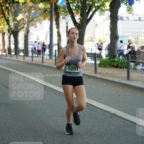 07.09.2025 - BARMER Alsterlauf Yannick Fuchs http://msf.ph/oto/8797944 07.09.2025 11:45:52 Laufen 13, 98, 6473, 1051 meine-sportfotos.de