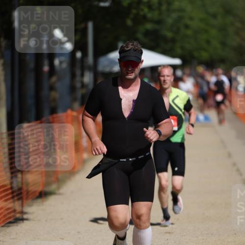 07.09.2025 - 19. Norderstedt Triathlon Michael Strokosch http://msf.ph/oto/8797962 07.09.2025 12:23:59 Laufen 138, 281 meine-sportfotos.de