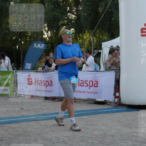 07.09.2025 - 19. Norderstedt Triathlon Zöllner http://msf.ph/oto/8797964 07.09.2025 17:39:21 Ziel 381 meine-sportfotos.de