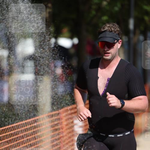 07.09.2025 - 19. Norderstedt Triathlon Michael Strokosch http://msf.ph/oto/8797994 07.09.2025 12:24:01 Laufen 138, 281 meine-sportfotos.de