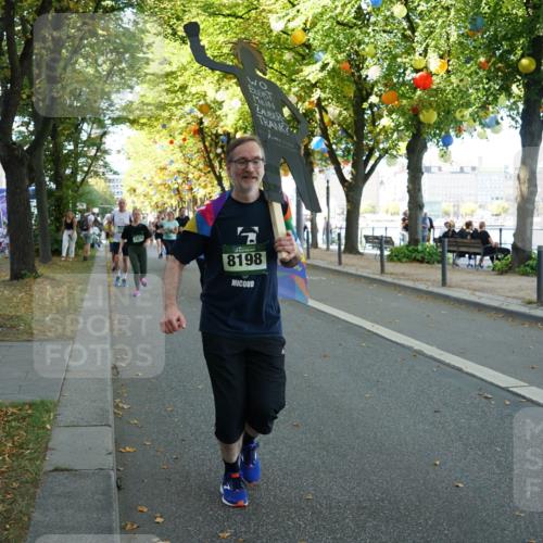 07.09.2025 - BARMER Alsterlauf Yannick Fuchs http://msf.ph/oto/8797999 07.09.2025 11:45:55 Laufen 7, 8198 meine-sportfotos.de