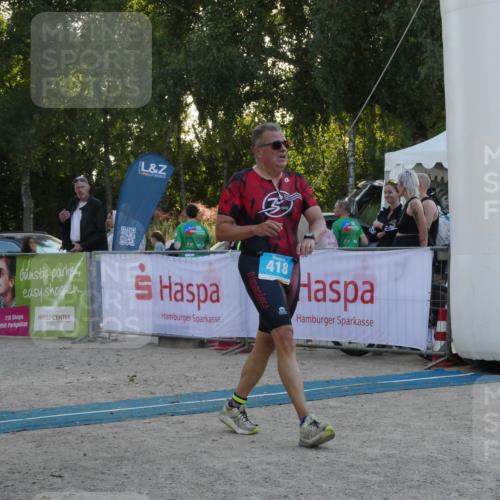 07.09.2025 - 19. Norderstedt Triathlon Zöllner http://msf.ph/oto/8798006 07.09.2025 17:43:02 Ziel 418 meine-sportfotos.de