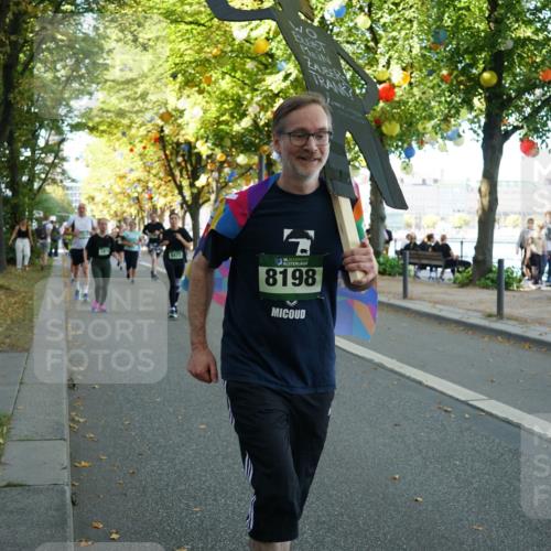 07.09.2025 - BARMER Alsterlauf Yannick Fuchs http://msf.ph/oto/8798038 07.09.2025 11:45:55 Laufen 3, 1493, 36, 8198 meine-sportfotos.de