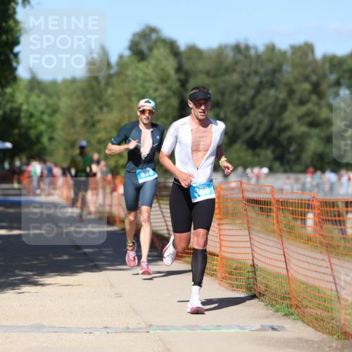 07.09.2025 - 19. Norderstedt Triathlon Michael Strokosch http://msf.ph/oto/8798066 07.09.2025 14:44:43 Laufen 388, 876 meine-sportfotos.de