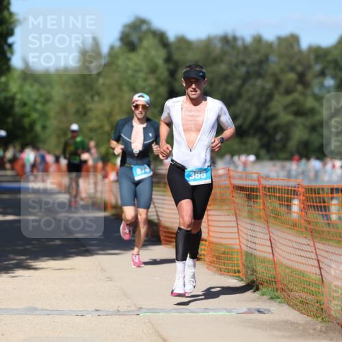 07.09.2025 - 19. Norderstedt Triathlon Michael Strokosch http://msf.ph/oto/8798076 07.09.2025 14:44:43 Laufen 388, 876 meine-sportfotos.de