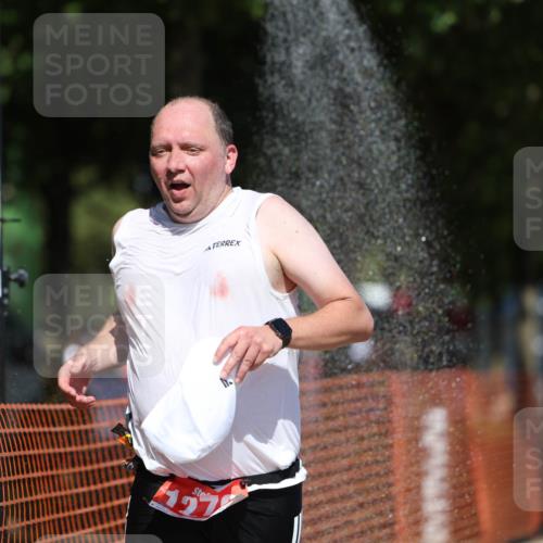 07.09.2025 - 19. Norderstedt Triathlon Michael Strokosch http://msf.ph/oto/8798092 07.09.2025 13:05:02 Laufen 1276 meine-sportfotos.de