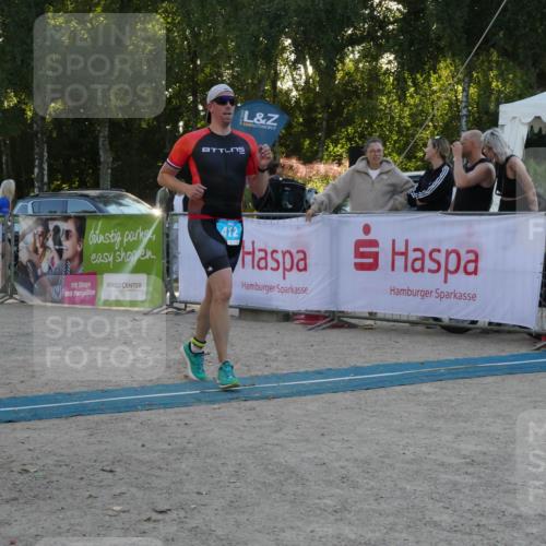 07.09.2025 - 19. Norderstedt Triathlon Zöllner http://msf.ph/oto/8798098 07.09.2025 17:44:30 Ziel 412 meine-sportfotos.de