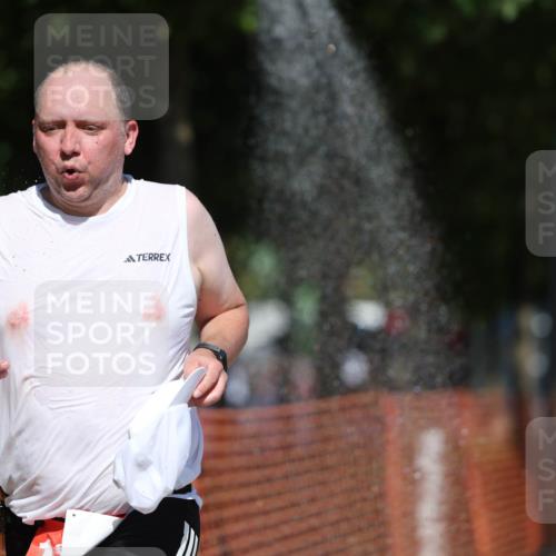 07.09.2025 - 19. Norderstedt Triathlon Michael Strokosch http://msf.ph/oto/8798100 07.09.2025 13:05:02 Laufen 1276 meine-sportfotos.de