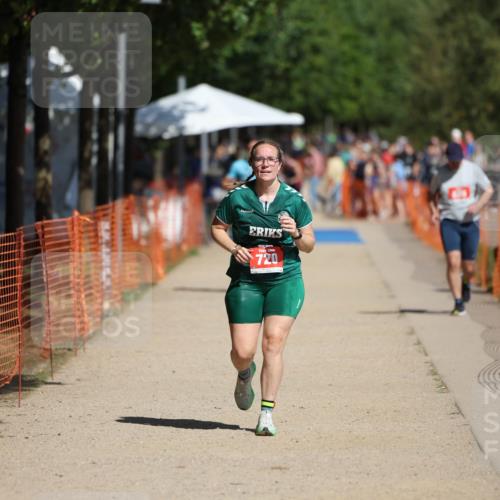 07.09.2025 - 19. Norderstedt Triathlon Michael Strokosch http://msf.ph/oto/8798128 07.09.2025 12:24:29 Laufen 720 meine-sportfotos.de