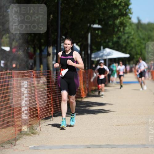 07.09.2025 - 19. Norderstedt Triathlon Michael Strokosch http://msf.ph/oto/8798140 07.09.2025 13:05:11 Laufen 307 meine-sportfotos.de