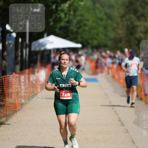07.09.2025 - 19. Norderstedt Triathlon Michael Strokosch http://msf.ph/oto/8798149 07.09.2025 12:24:30 Laufen 720 meine-sportfotos.de