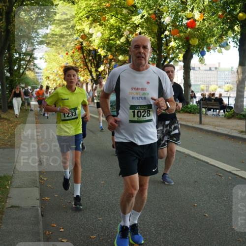 07.09.2025 - BARMER Alsterlauf Yannick Fuchs http://msf.ph/oto/8798153 07.09.2025 11:46:01 Laufen 1233, 292, 1028 meine-sportfotos.de