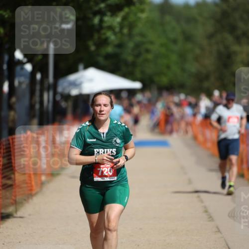 07.09.2025 - 19. Norderstedt Triathlon Michael Strokosch http://msf.ph/oto/8798156 07.09.2025 12:24:31 Laufen 720, 826 meine-sportfotos.de