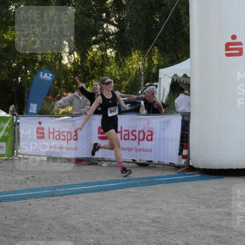 07.09.2025 - 19. Norderstedt Triathlon Zöllner http://msf.ph/oto/8798157 07.09.2025 17:47:41 Ziel 941 meine-sportfotos.de