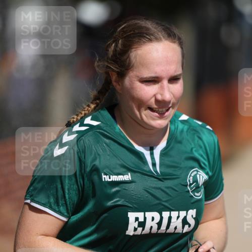 07.09.2025 - 19. Norderstedt Triathlon Michael Strokosch http://msf.ph/oto/8798160 07.09.2025 12:24:35 Laufen 720, 826, 1239 meine-sportfotos.de