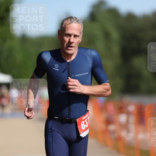 07.09.2025 - 19. Norderstedt Triathlon Michael Strokosch http://msf.ph/oto/8798166 07.09.2025 11:57:31 Laufen 837, 1153 meine-sportfotos.de