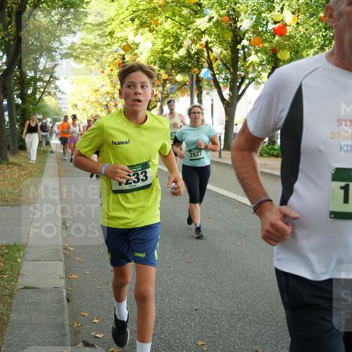 07.09.2025 - BARMER Alsterlauf Yannick Fuchs http://msf.ph/oto/8798177 07.09.2025 11:46:02 Laufen 233, 2927, 1028 meine-sportfotos.de