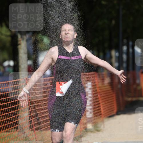 07.09.2025 - 19. Norderstedt Triathlon Michael Strokosch http://msf.ph/oto/8798229 07.09.2025 13:05:13 Laufen 307, 1360 meine-sportfotos.de