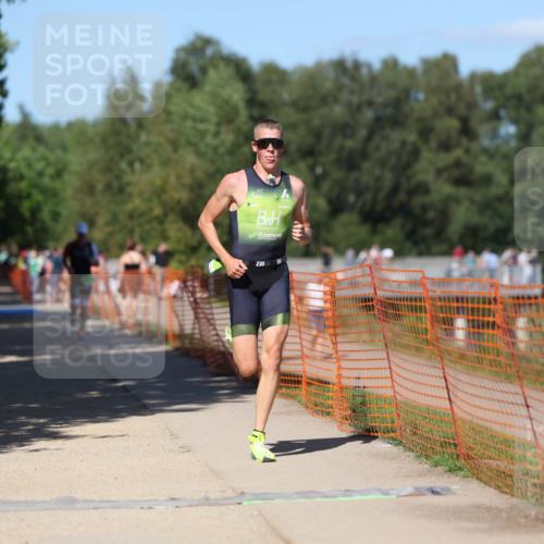 07.09.2025 - 19. Norderstedt Triathlon Michael Strokosch http://msf.ph/oto/8798238 07.09.2025 14:45:09 Laufen 996 meine-sportfotos.de
