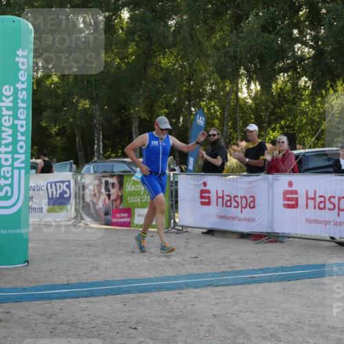 07.09.2025 - 19. Norderstedt Triathlon Zöllner http://msf.ph/oto/8798247 07.09.2025 17:49:50 Ziel 1449 meine-sportfotos.de