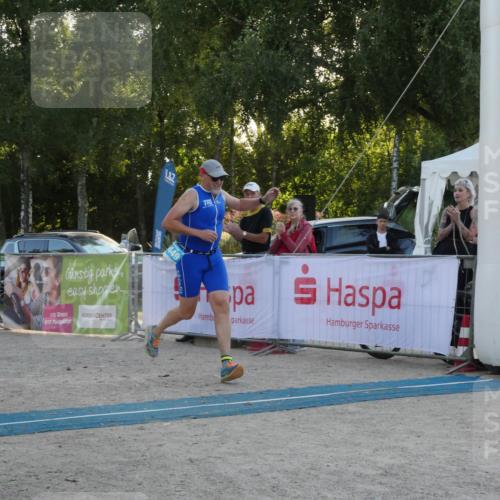 07.09.2025 - 19. Norderstedt Triathlon Zöllner http://msf.ph/oto/8798251 07.09.2025 17:49:51 Ziel 1449 meine-sportfotos.de