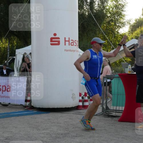07.09.2025 - 19. Norderstedt Triathlon Zöllner http://msf.ph/oto/8798270 07.09.2025 17:49:53 Ziel 1449 meine-sportfotos.de