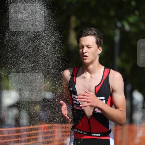 07.09.2025 - 19. Norderstedt Triathlon Michael Strokosch http://msf.ph/oto/8798276 07.09.2025 11:57:49 Laufen 300, 1179, 1186, 1211 meine-sportfotos.de