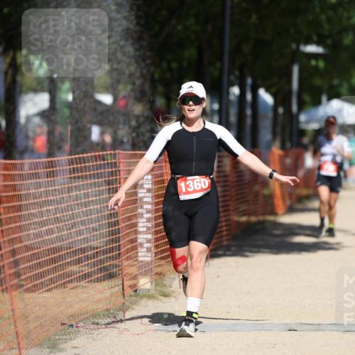 07.09.2025 - 19. Norderstedt Triathlon Michael Strokosch http://msf.ph/oto/8798280 07.09.2025 13:05:19 Laufen 737, 738, 1360 meine-sportfotos.de