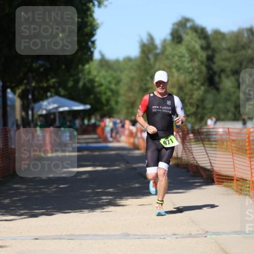 07.09.2025 - 19. Norderstedt Triathlon Michael Strokosch http://msf.ph/oto/8798285 07.09.2025 14:45:17 Laufen 971 meine-sportfotos.de