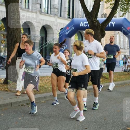 07.09.2025 - BARMER Alsterlauf Yannick Fuchs http://msf.ph/oto/8798289 07.09.2025 11:46:11 Laufen 1228, 8196, 229, 1067, 1066, 8241 meine-sportfotos.de