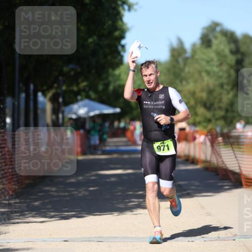 07.09.2025 - 19. Norderstedt Triathlon Michael Strokosch http://msf.ph/oto/8798311 07.09.2025 14:45:18 Laufen 971 meine-sportfotos.de