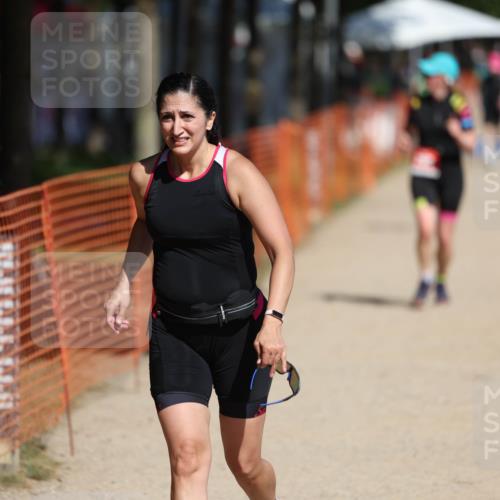 07.09.2025 - 19. Norderstedt Triathlon Michael Strokosch http://msf.ph/oto/8798323 07.09.2025 12:25:15 Laufen 299, 1367, 1380 meine-sportfotos.de