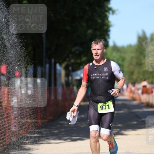 07.09.2025 - 19. Norderstedt Triathlon Michael Strokosch http://msf.ph/oto/8798337 07.09.2025 14:45:19 Laufen 971 meine-sportfotos.de
