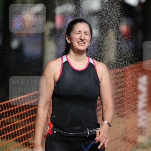 07.09.2025 - 19. Norderstedt Triathlon Michael Strokosch http://msf.ph/oto/8798360 07.09.2025 12:25:17 Laufen 299, 1367, 1380 meine-sportfotos.de