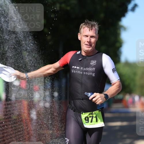 07.09.2025 - 19. Norderstedt Triathlon Michael Strokosch http://msf.ph/oto/8798367 07.09.2025 14:45:20 Laufen 971 meine-sportfotos.de