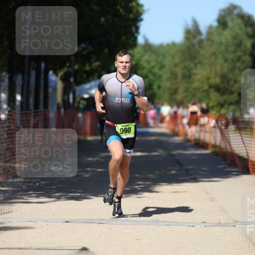 07.09.2025 - 19. Norderstedt Triathlon Michael Strokosch http://msf.ph/oto/8798383 07.09.2025 14:45:43 Laufen 961, 990 meine-sportfotos.de