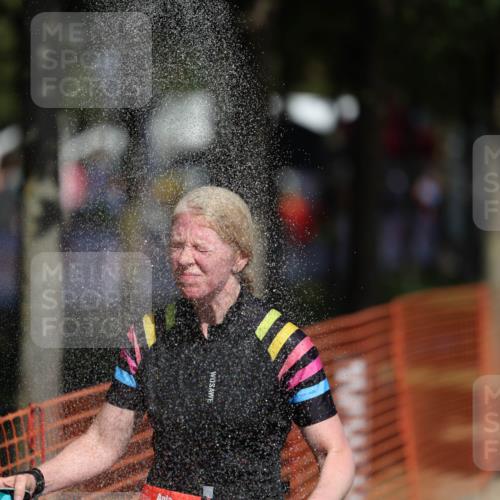 07.09.2025 - 19. Norderstedt Triathlon Michael Strokosch http://msf.ph/oto/8798400 07.09.2025 12:25:21 Laufen 299, 1327, 1367 meine-sportfotos.de