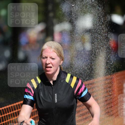 07.09.2025 - 19. Norderstedt Triathlon Michael Strokosch http://msf.ph/oto/8798406 07.09.2025 12:25:21 Laufen 299, 1327, 1367 meine-sportfotos.de