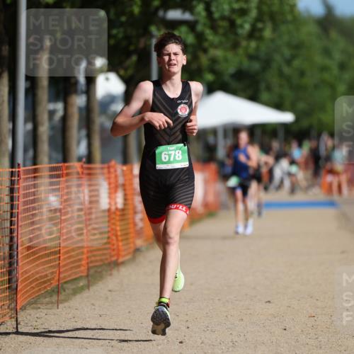 07.09.2025 - 19. Norderstedt Triathlon Michael Strokosch http://msf.ph/oto/8798424 07.09.2025 10:54:45 Laufen 99, 678 meine-sportfotos.de